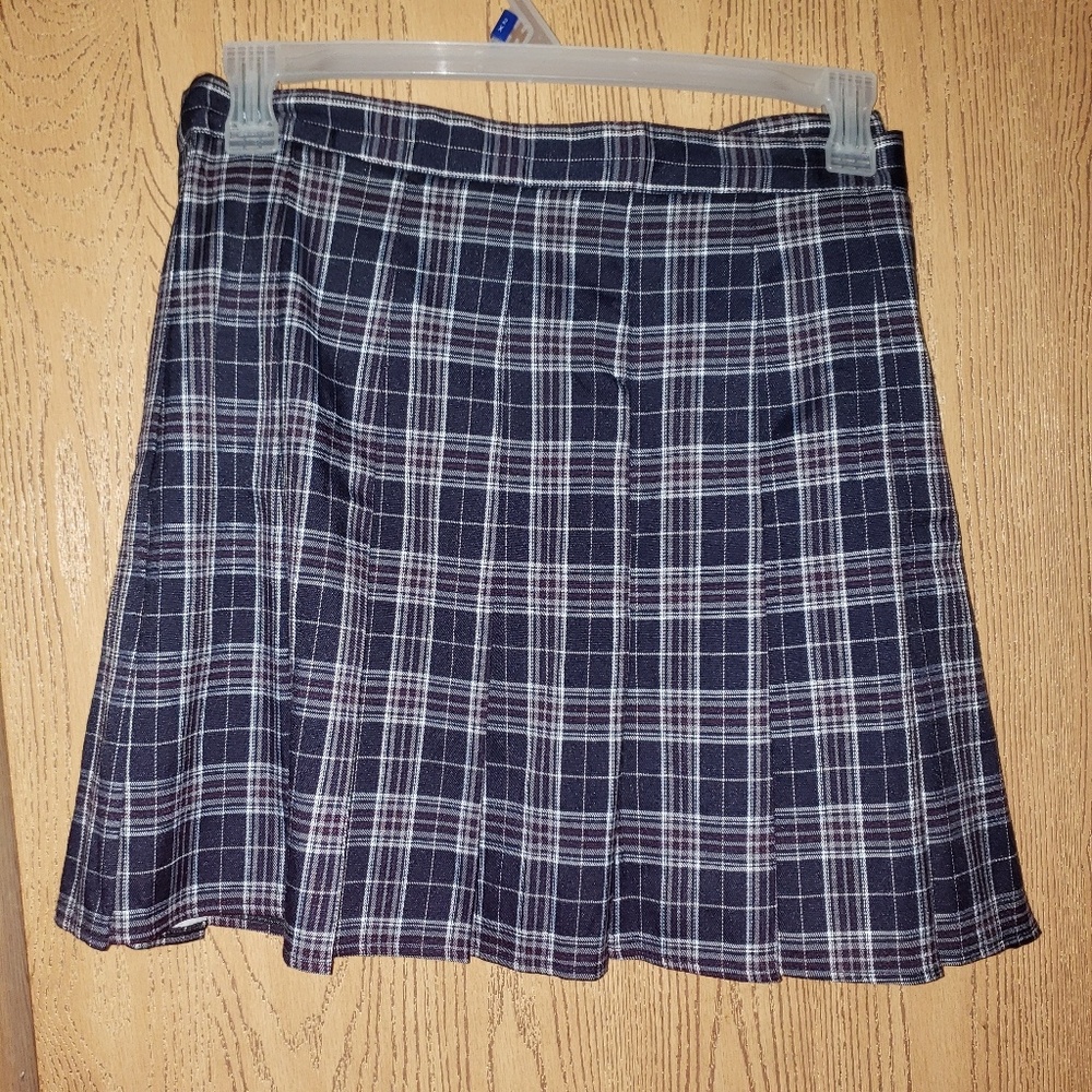 Pleated plaid mini skirt